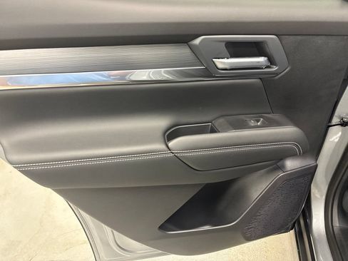New 2027 GMC Terrain Elevation w/ Elevation Premium Package AWD/4WD image 23