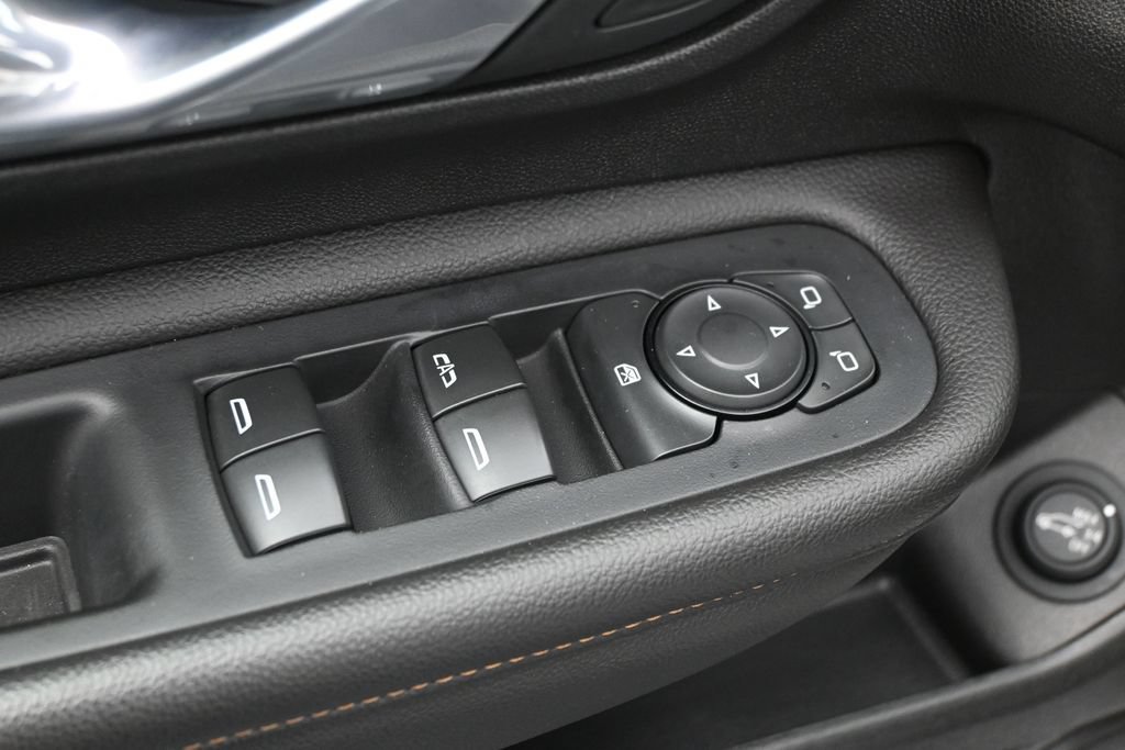 Used 2020 GMC Terrain SLE w/ Driver Convenience Package AWD/4WD image 19