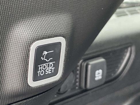 New 2026 Jeep Grand Cherokee Altitude image 6