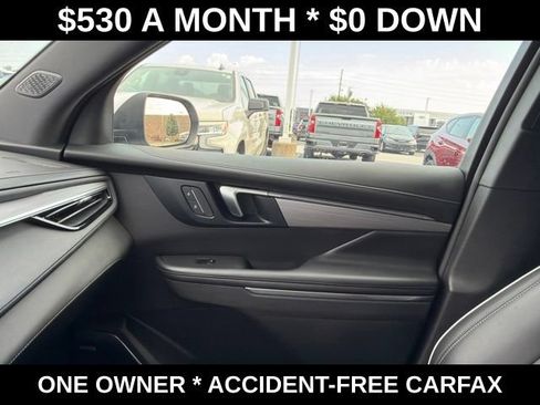 Used 2025 Buick Enclave Preferred AWD/4WD image 28