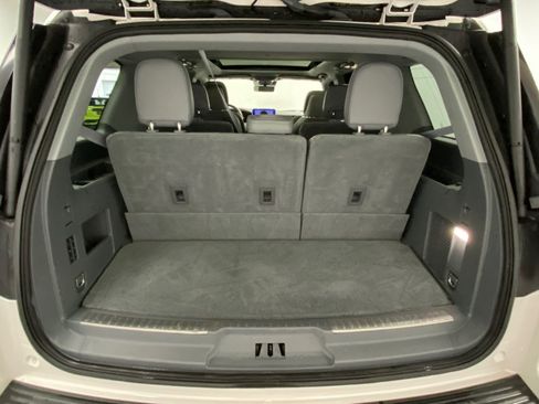 Used 2019 Lincoln Navigator Reserve AWD/4WD image 44