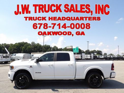 Used 2024 RAM 2500 Limited AWD/4WD image 2