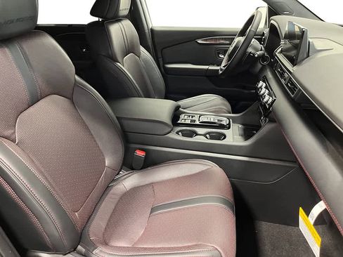 New 2025 Honda Pilot Black Edition image 29