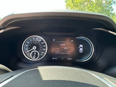 Used 2023 Genesis G70 2.0T AWD/4WD image 12