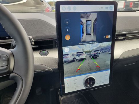 New 2023 Ford Mustang Mach-E Select image 14