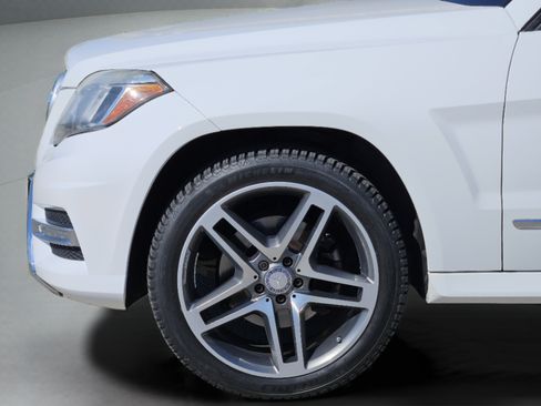 Used 2015 Mercedes-Benz GLK 350 2WD image 29