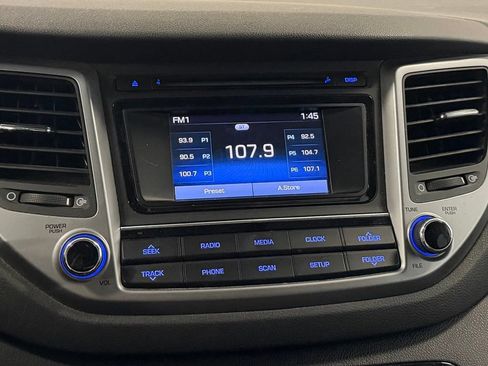 Used 2018 Hyundai Tucson SE w/ Cargo Package FWD image 17
