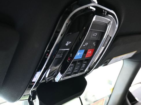 Used 2024 Jeep Grand Cherokee Overland w/ Adv Protech Group III image 34