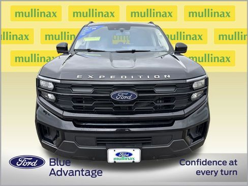 Used 2025 Ford Expedition Max Active image 11
