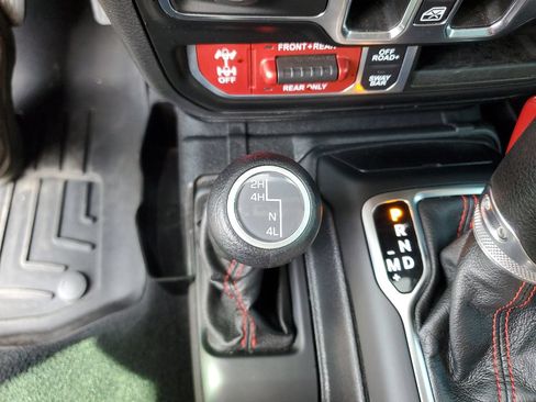 Used 2021 Jeep Gladiator Rubicon w/ Trailer Tow Package AWD/4WD image 23