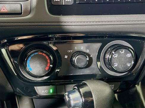 Used 2020 Honda HR-V LX image 15