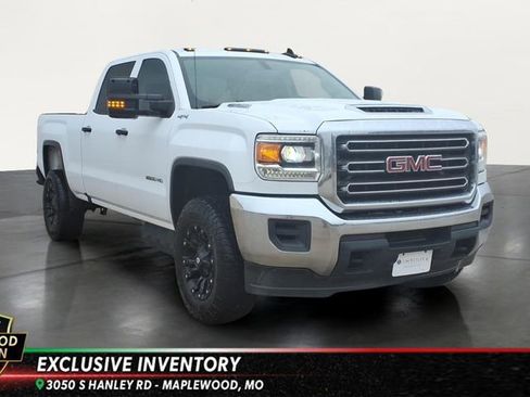 Used 2017 GMC Sierra 2500 4x4 Crew Cab w/ Sierra Convenience Package image 5