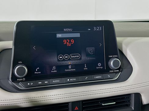 Used 2024 Nissan Rogue SV FWD image 21