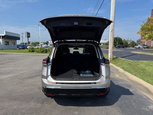 Used 2026 Nissan Rogue Platinum w/ Platinum Premium Package AWD/4WD image 30