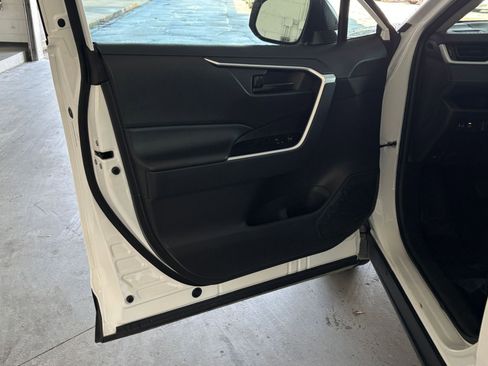 Used 2025 Toyota RAV4 LE image 26