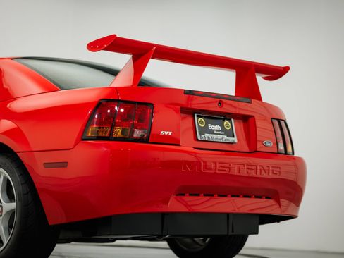 Used 2000 Ford Mustang Cobra RWD image 9