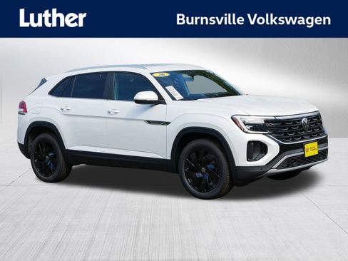 New 2026 Volkswagen Atlas Cross Sport SE image 1