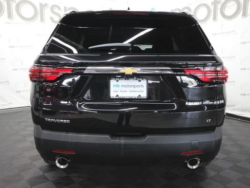 Used 2023 Chevrolet Traverse LT FWD image 5