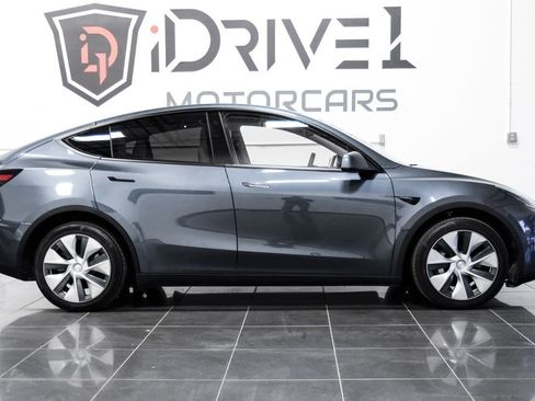 Used 2023 Tesla Model Y Long Range AWD/4WD image 8