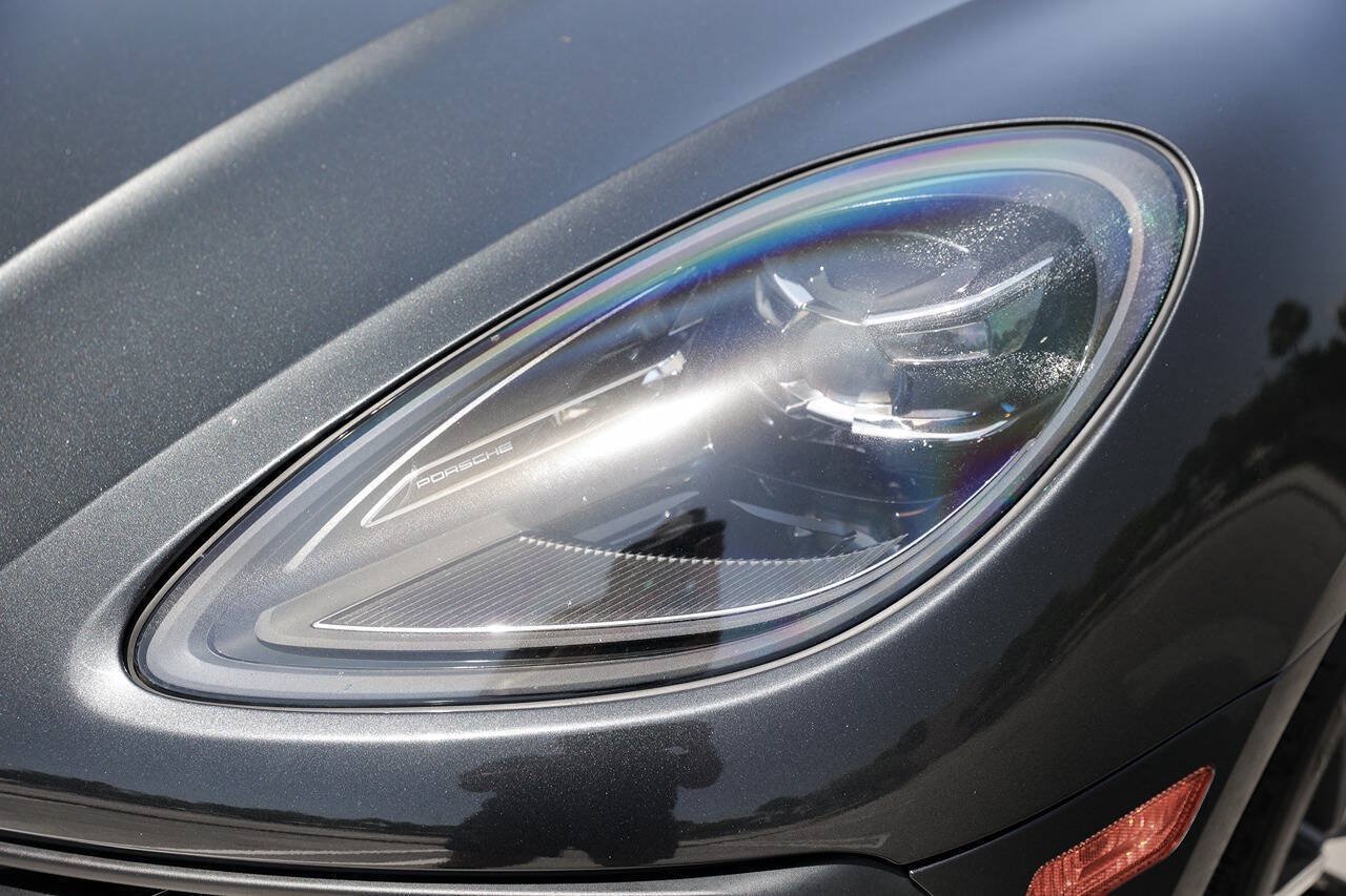 Used 2022 Porsche Macan AWD/4WD image 15