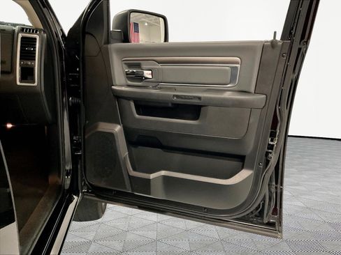 Used 2024 RAM 1500 Classic SLT AWD/4WD image 26