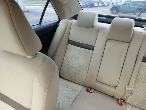 Used 2014 Toyota Camry FWD image 16