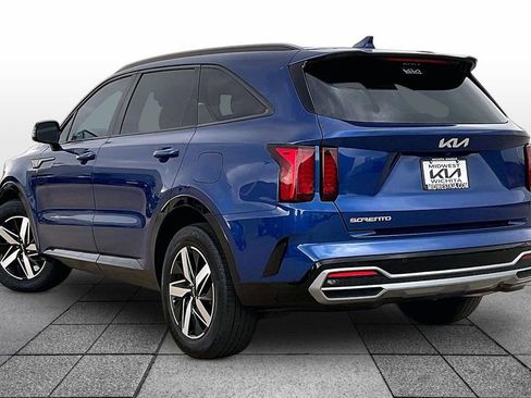 Certified 2023 Kia Sorento S FWD image 11