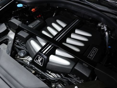 Used 2019 Rolls-Royce Cullinan image 21