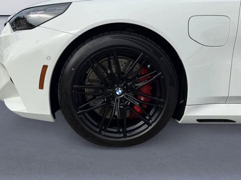 New 2026 BMW M5 w/ Executive Package image 9