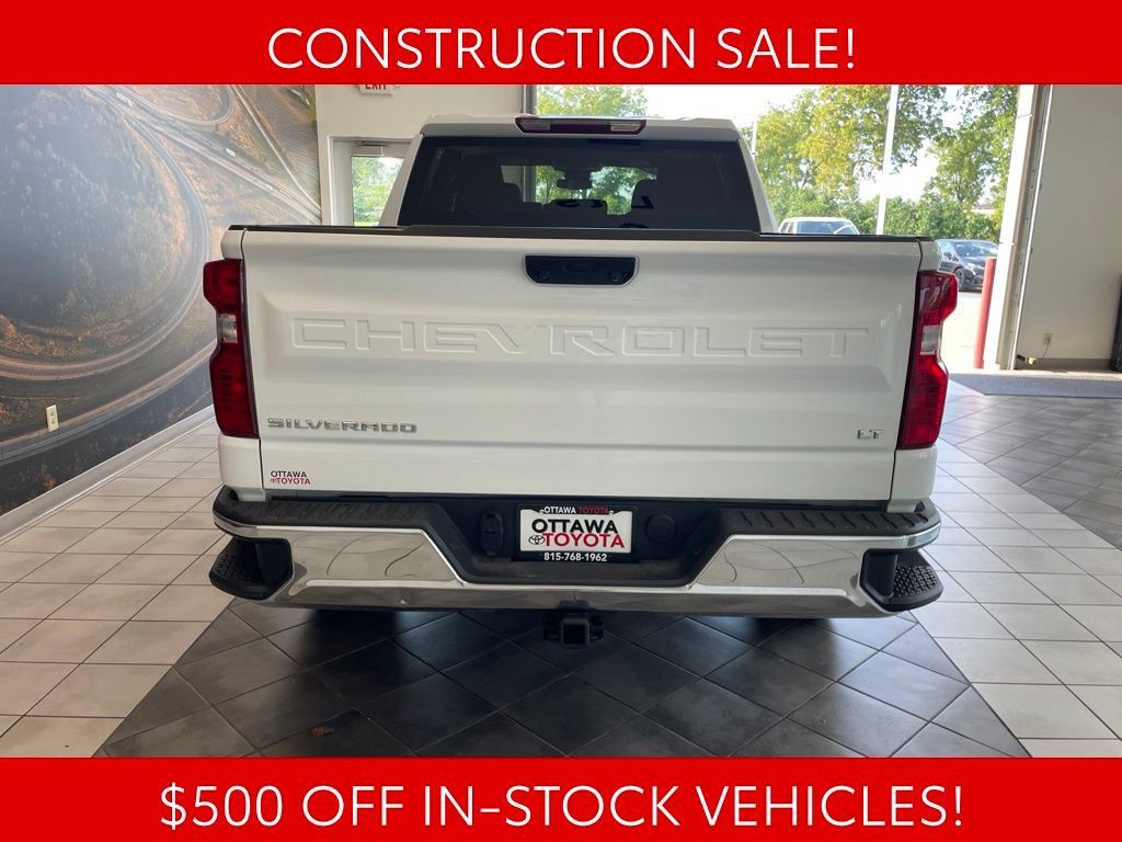 Used 2024 Chevrolet Silverado 1500 LT AWD/4WD image 6