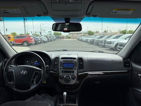 Used 2011 Hyundai Santa Fe SE image 20