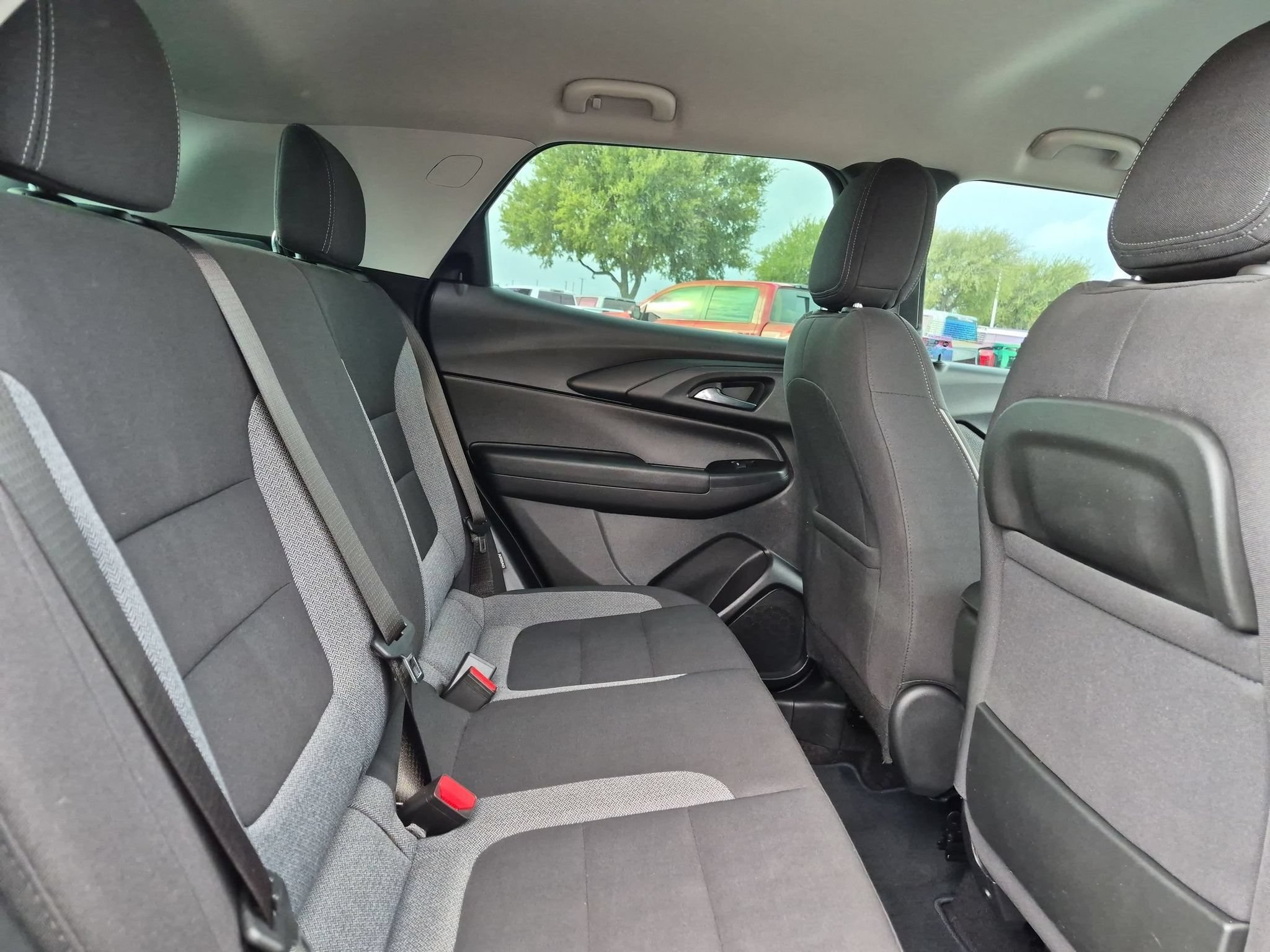 Used 2023 Chevrolet TrailBlazer LS FWD image 27