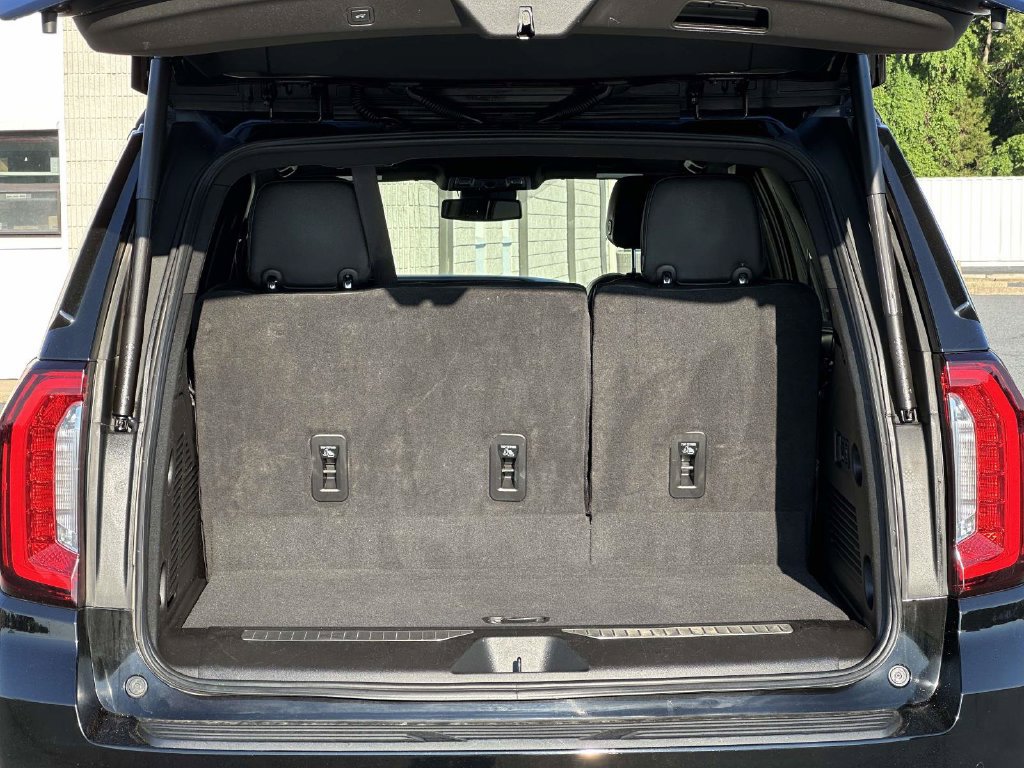 Used 2023 GMC Yukon Denali AWD/4WD image 12