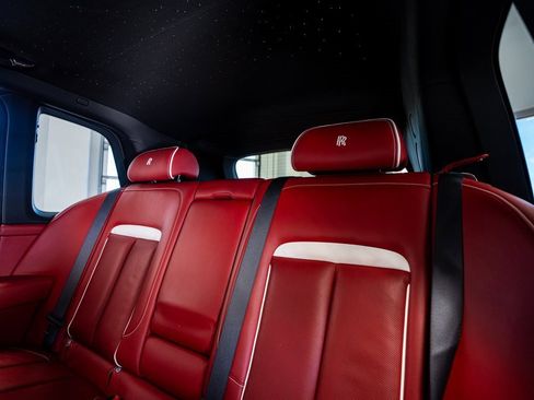 Used 2022 Rolls-Royce Cullinan image 61