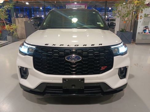 Used 2025 Ford Explorer ST w/ Sun And Sound Package AWD/4WD image 3