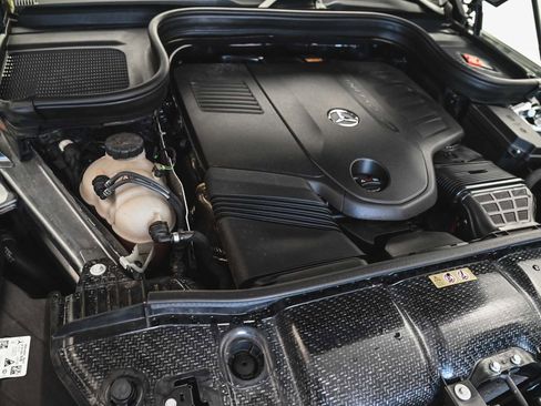 Used 2025 Mercedes-Benz GLE 450 GLE 450 w/ Night Package image 39