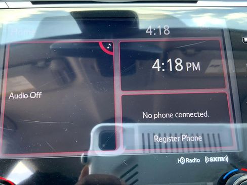 Used 2019 Toyota Camry XSE FWD image 35