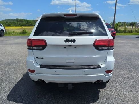 Used 2015 Jeep Grand Cherokee Altitude AWD/4WD image 28