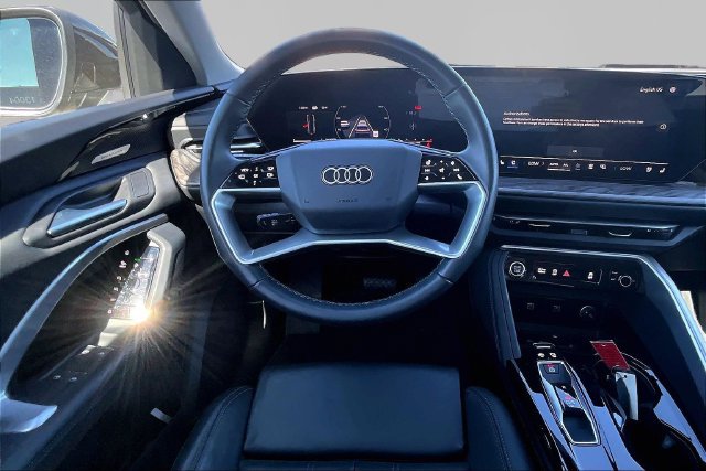 Used 2025 Audi Q5 Premium AWD/4WD image 5