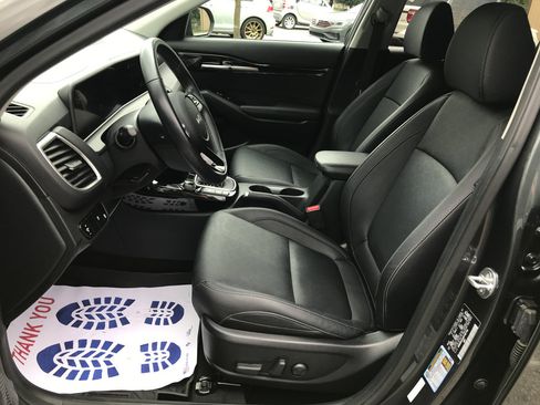 Used 2024 Kia Seltos EX FWD image 23