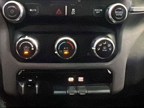 Used 2022 RAM 2500 Tradesman image 22