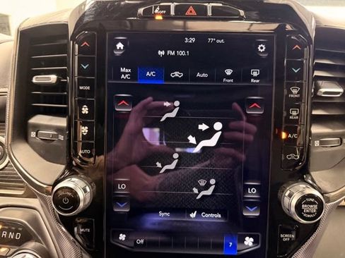 Used 2020 RAM 2500 Limited AWD/4WD image 39