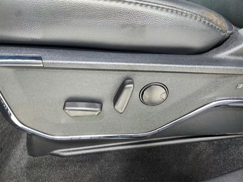 Used 2023 Ford F250 Lariat image 20