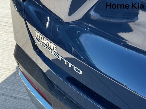 New 2025 Kia Sorento S w/ Panoramic Sunroof Package image 23