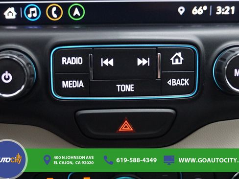 Used 2018 GMC Terrain Denali w/ Driver Alert Package II FWD image 24