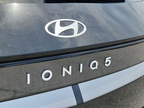 Used 2025 Hyundai Ioniq 5 SE AWD/4WD image 30