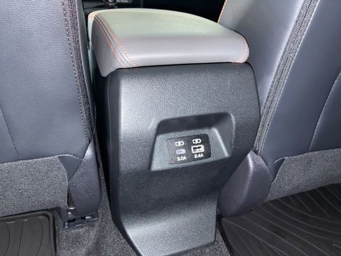 Used 2025 Subaru Crosstrek 2.5i Limited w/ Crosstrek Mirror Package image 23