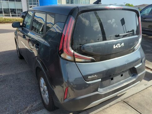 Used 2024 Kia Soul LX w/ Option Group 015 FWD image 4