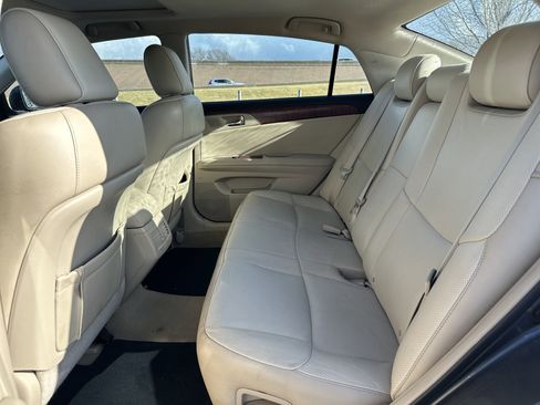 Used 2011 Toyota Avalon Limited image 30