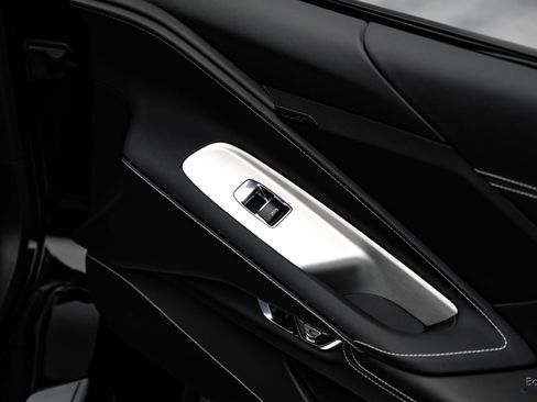 Used 2025 Chevrolet Corvette Z06 image 92